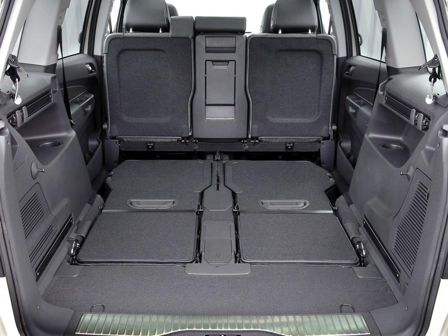  Vauxhall Zafira 2005 года  (фото 6 из 27)